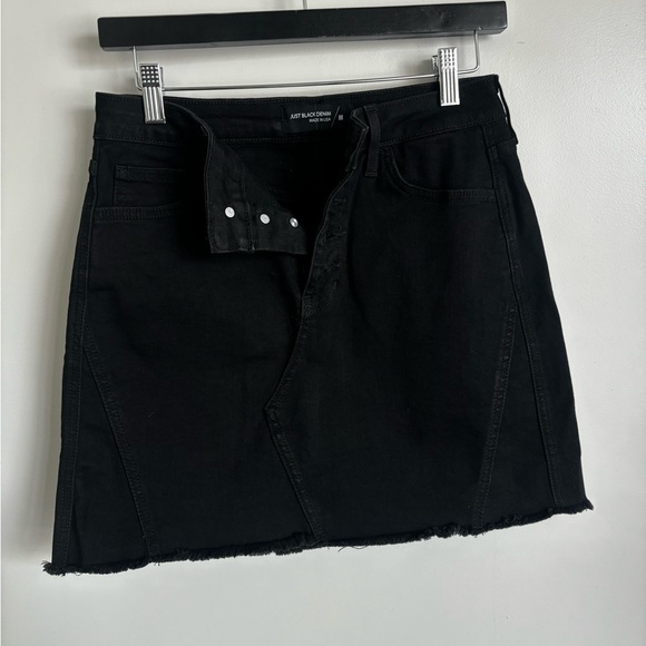 Just Black Dresses & Skirts - Just Black Raw-Hem Black Denim Mini Skirt
